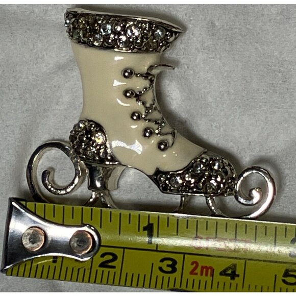 Rhinestone Ice Skate Boot Brooch Pin Vintage - Picture 4 of 6